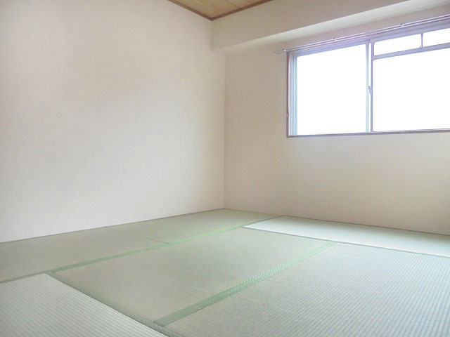 Sメゾン魚住の和室