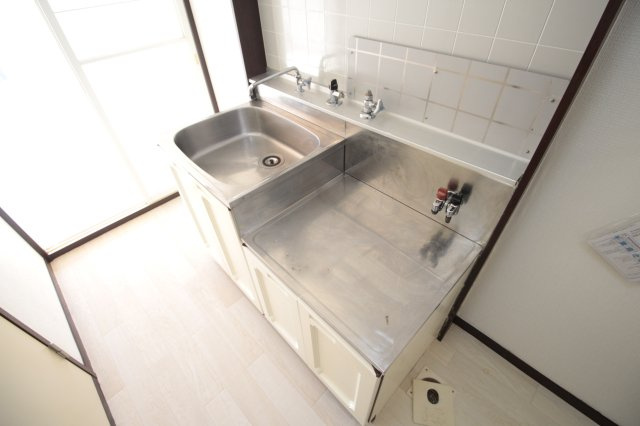 【キッチン】 | メゾンエトワール | 2口コンロ設置可