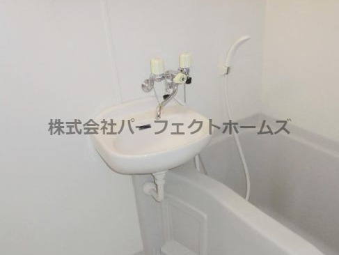 ベルヴェデーレ西牧野の洗面所|コンパクトで使いやすい洗面所