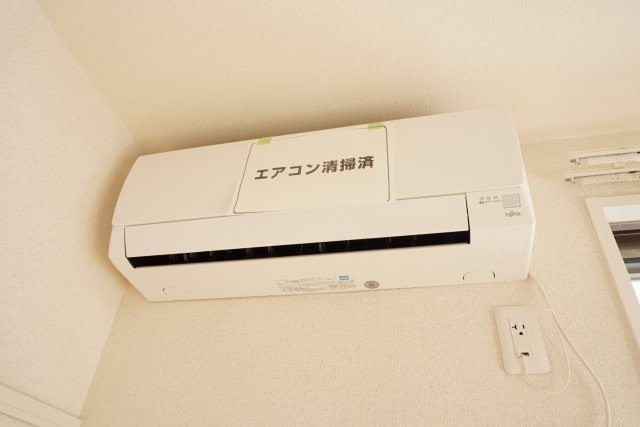 【設備】 | ロルカ・ルミエールB | エアコン付きです
