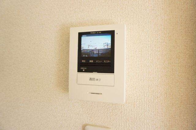 【セキュリティ】 | ロルカ・ルミエールB | テレビモニターホン付きです