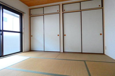 【和室】 | リバーサイド多摩 | フローリングだけでなく、和室もあります
