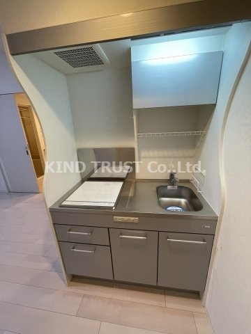 セレニテ梅田ESTのキッチン|使いやすいキッチンです