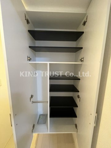 セレニテ梅田ESTの玄関|きれいな玄関です