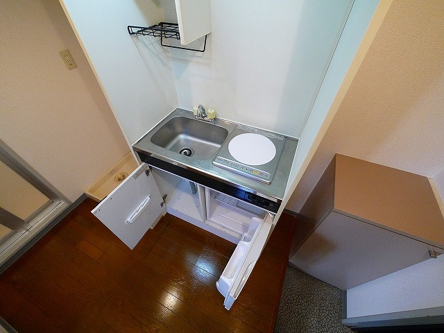 シティパレスＪＲ郡山駅前Ｐ２のキッチン|収納も多いキッチンです