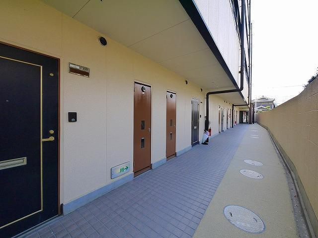 シティパレスＪＲ郡山駅前Ｐ２のその他共用部分|広い廊下です