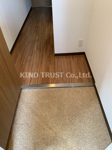 天満リバーサイドプラザの玄関|シンプルで使いやすい玄関です