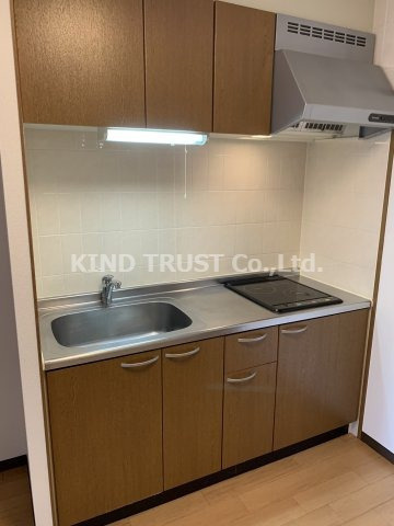 天満リバーサイドプラザのキッチン|IHヒーターでお掃除が楽です