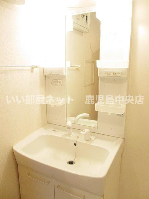 2階洗面台（B202）