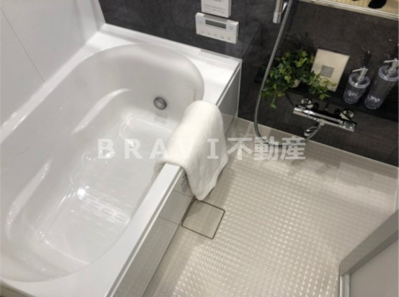 SK RESIDENCES SHINSAIBASHI　BRAVI不動産の浴室|【GRAN PASEO心斎橋EAST】浴槽が大きいです