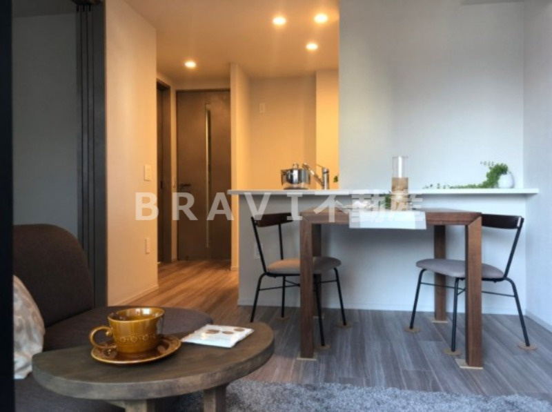 SK RESIDENCES SHINSAIBASHI　BRAVI不動産の居間・リビング|【GRAN PASEO心斎橋EAST】リビングです