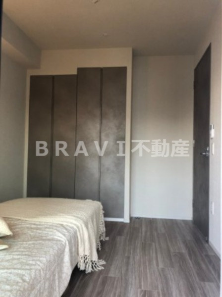SK RESIDENCES SHINSAIBASHI　BRAVI不動産の寝室|【GRAN PASEO心斎橋EAST】十分な収納の寝室です