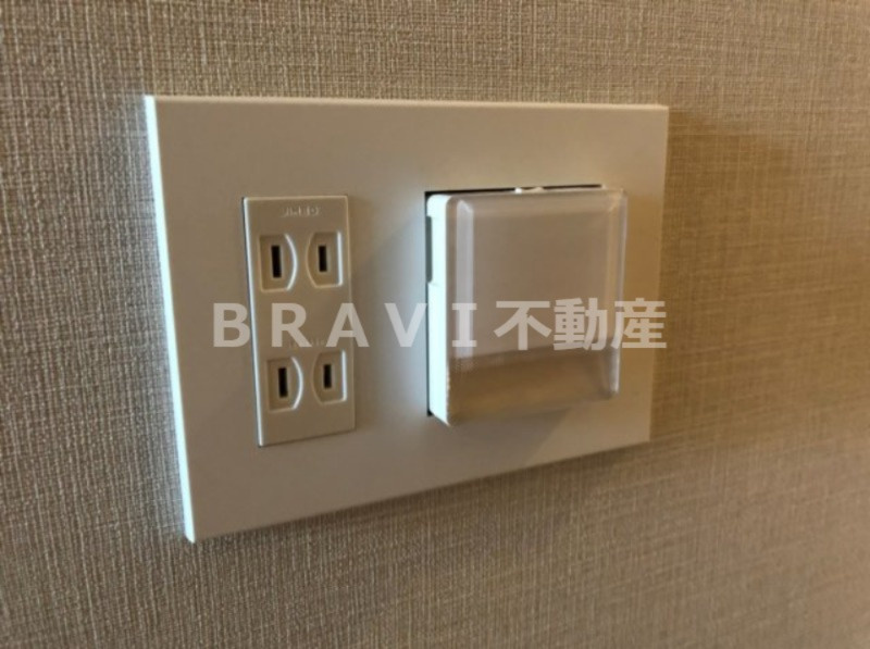 SK RESIDENCES SHINSAIBASHI　BRAVI不動産の設備|【GRAN PASEO心斎橋EAST】足元ライト