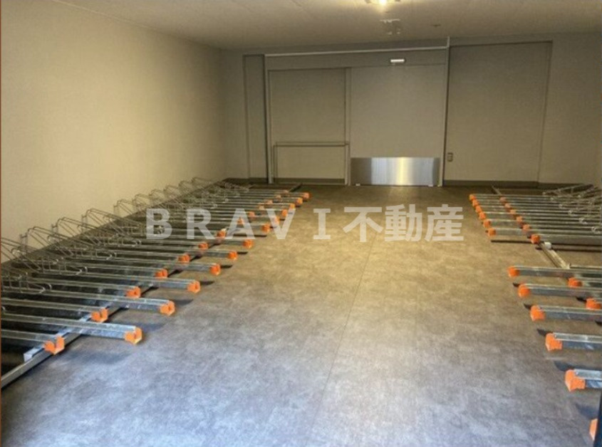 SK RESIDENCES SHINSAIBASHI　BRAVI不動産のその他共用部分|【SK RESIDENCES SHINSAIBASHI】自転車置き場