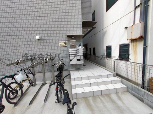 あんしん+石津南町のエントランス
