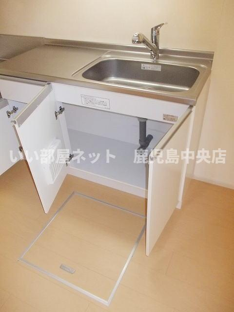 1階キッチン（B101）