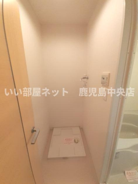 2階洗濯機置場（B202）