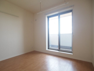 【寝室】 | フォレナ | 落ち着いて過ごせるお部屋なので、寝室にいかがでしょうか
