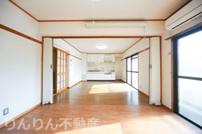 【居間・リビング】 | ハイツ275 | おしゃれな居間です