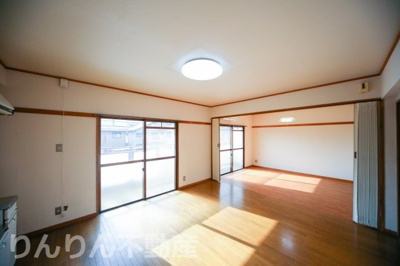 【居間・リビング】 | ハイツ275 | おしゃれなリビングです