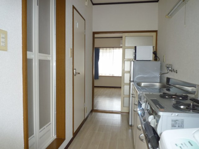 【内装】 | ジュネスシラハタ | 明るい色調の室内です