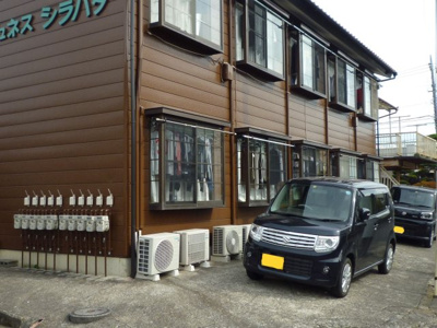 【駐車場】 | ジュネスシラハタ | 敷地内無料駐車場