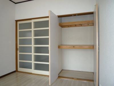 【収納】 | ジュネスシラハタ | 収納たっぷりのクロゼット