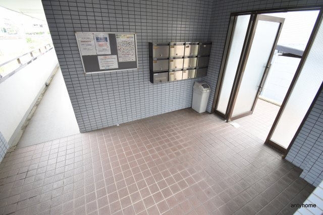 メルマン酒井　仲介手数料無料のロビー