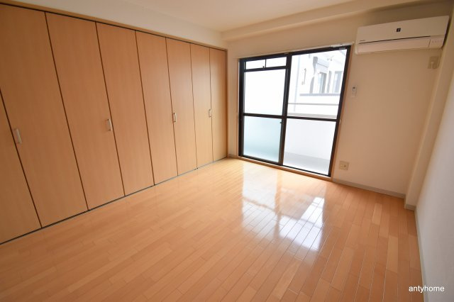 メルマン酒井　仲介手数料無料の居間・リビング