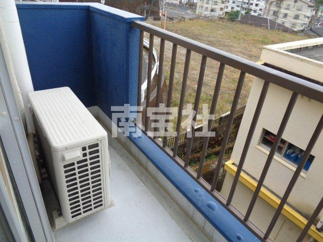 【バルコニー】