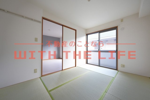 オリエントクレスト【10，000円キャッシュバック対象物件】の和室|日本らしい落ち着いた雰囲気の和室です