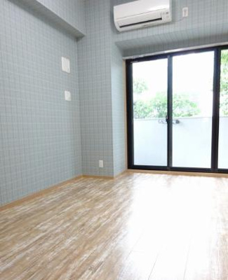 【居間・リビング】 | f-cube 1st Toyonaka | ※同タイプの写真となり、実際のお部屋とは異なる場合があります