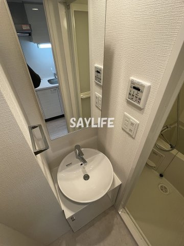エスリード大阪城クローグの独立洗面台