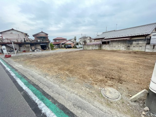 藤岡市本郷　土地990の前面道路含む現地写真