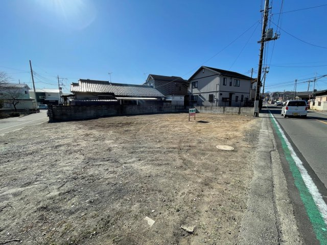 藤岡市本郷　土地990の前面道路含む現地写真