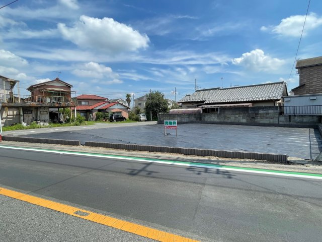 藤岡市本郷　土地990の前面道路含む現地写真