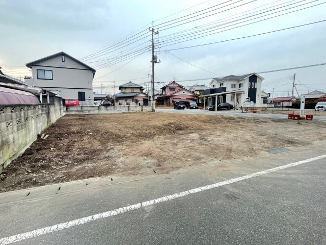 藤岡市本郷　土地990の前面道路含む現地写真