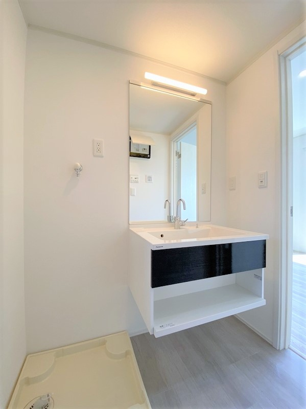 レジデンス向中野の独立洗面台