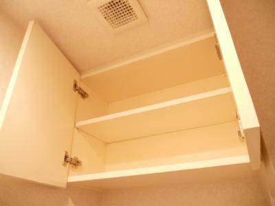プラネシア星の子四条烏丸の内装|トイレ上部収納