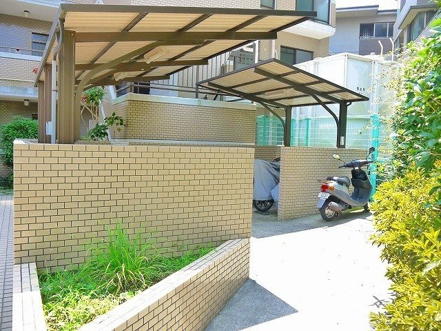 パーク・ノヴァあやめ池のその他共用部分|駐輪場スペース完備です