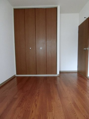 【洋室】 | コーポラス里花