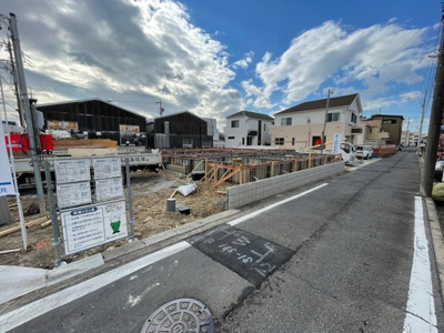 【前面道路含む現地写真】 | 守山区菱池町第2　全4棟　3号棟＜仲介手数料無料＞苗代小・守山東中　新築一戸建て | 11/11撮影
守山区の新築一戸建てや不動産売買の事ならマックスバリュで住まい相談エムワイホームにお任せください。
