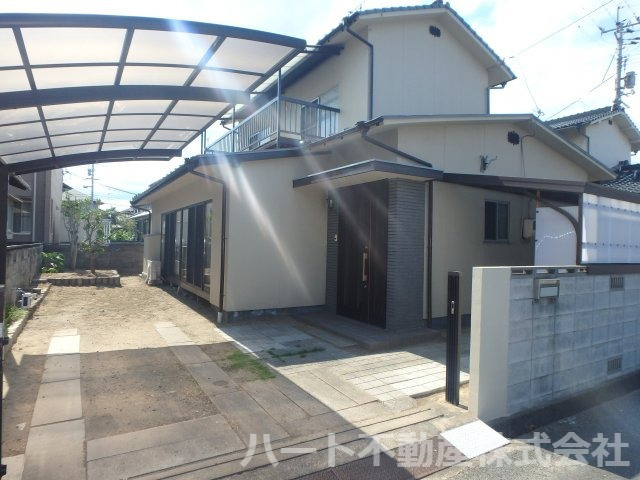 日ノ出町　戸建て　貸家の駐車場
