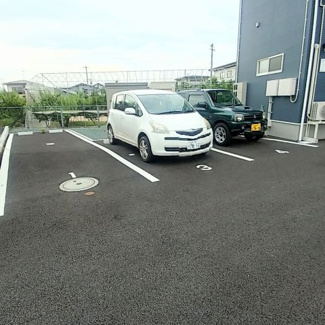 【駐車場】
