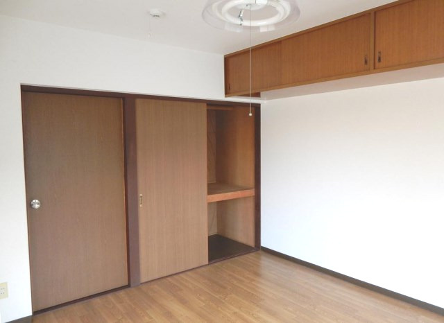 Ｋ1マンションの寝室