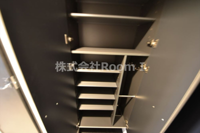 【玄関】 | スワンズシティ谷町ブリエ | シューズボックスです。
