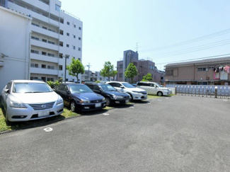 【駐車場】 | 平置き駐車場です。