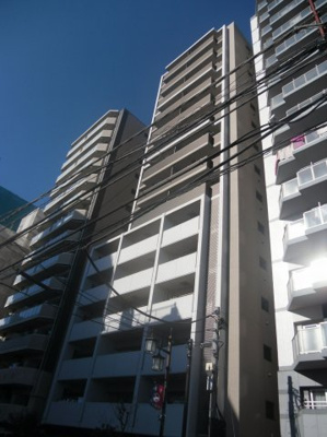 【外観】 | イニシア府中 | 近隣に大型商業施設が揃い、ショッピングやグルメを楽しめます。