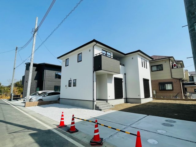 藤岡市岡之郷1期（全1棟）1号棟の前面道路含む現地写真|前面道路含む現地写真です　2022.3撮影