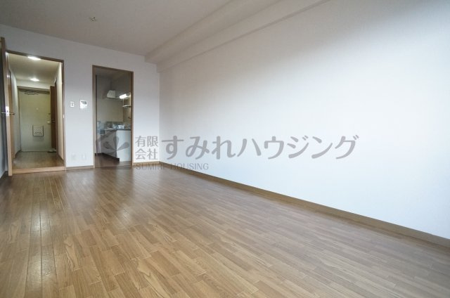 ボナール伊丹の居間・リビング